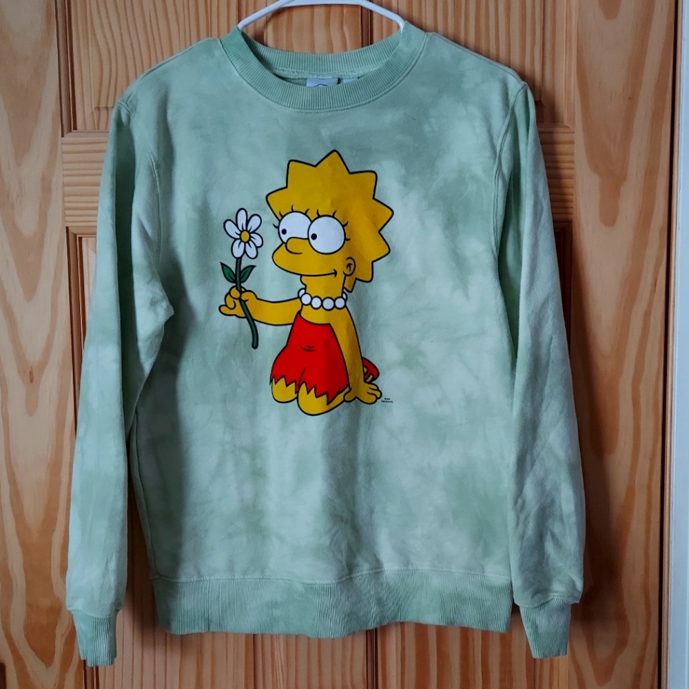 Lisa Simpson sweatshirt